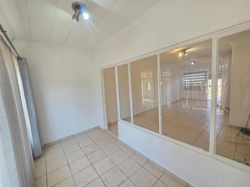 To Let 2 Bedroom Property for Rent in Erasmia Gauteng