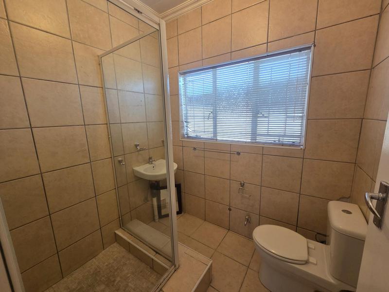 To Let 2 Bedroom Property for Rent in Erasmia Gauteng