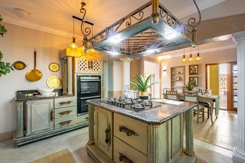 4 Bedroom Property for Sale in Waterkloof Ridge Gauteng