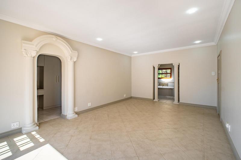 4 Bedroom Property for Sale in Waterkloof Ridge Gauteng