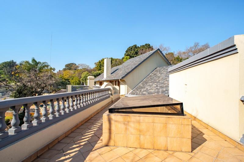 4 Bedroom Property for Sale in Waterkloof Ridge Gauteng