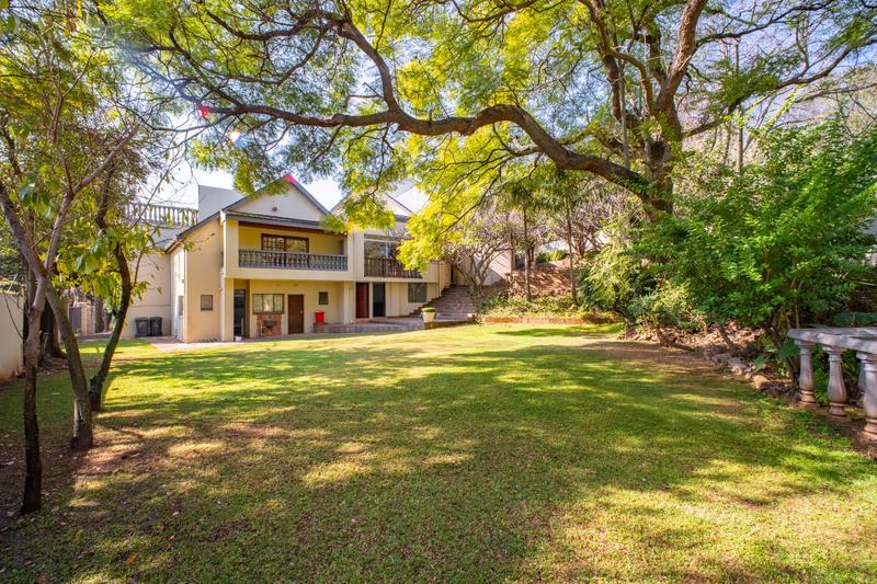4 Bedroom Property for Sale in Waterkloof Ridge Gauteng