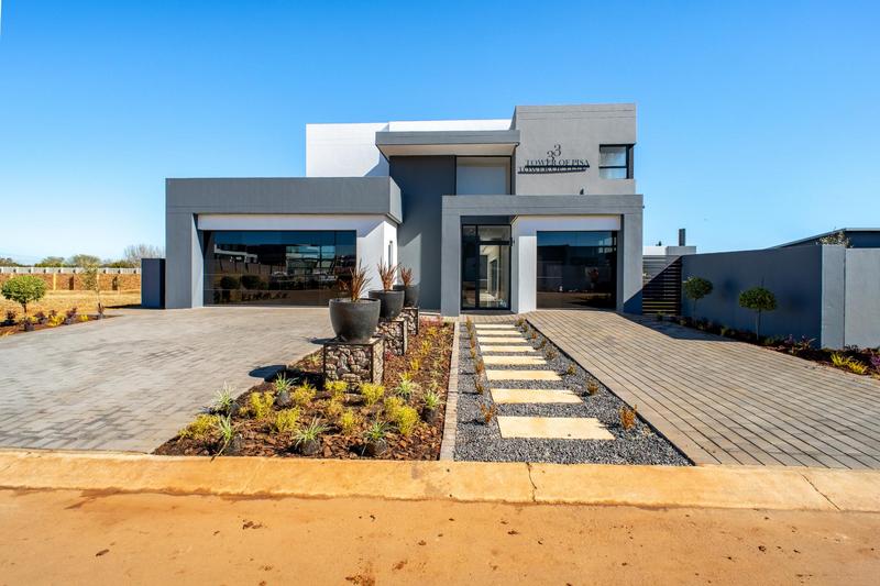 5 Bedroom Property for Sale in Midstream Heights Gauteng