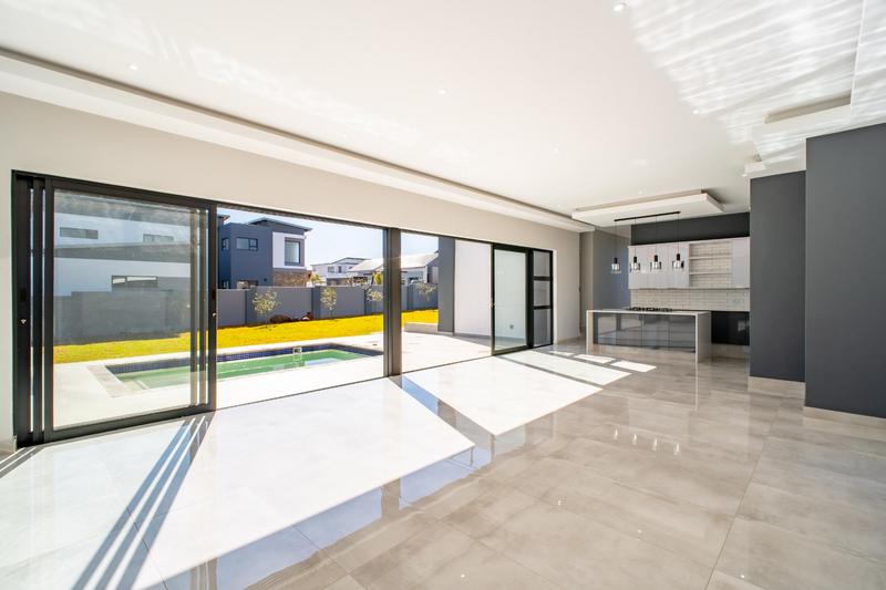 5 Bedroom Property for Sale in Midstream Heights Gauteng