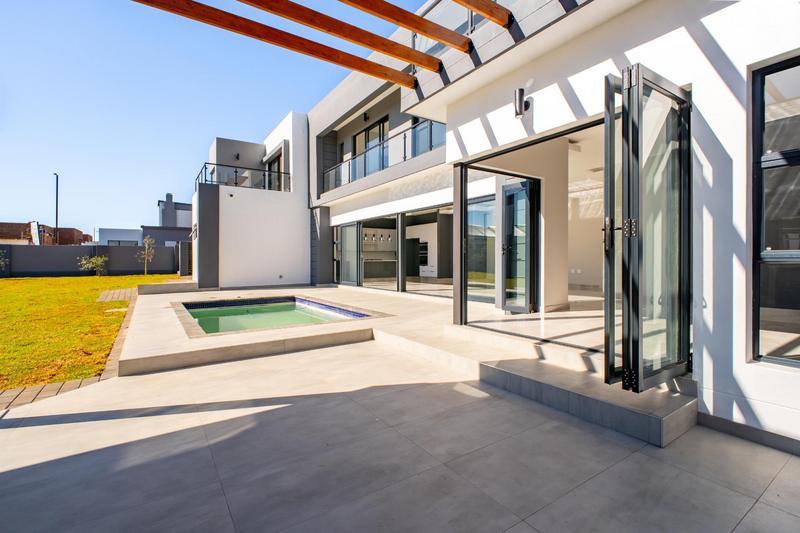 5 Bedroom Property for Sale in Midstream Heights Gauteng