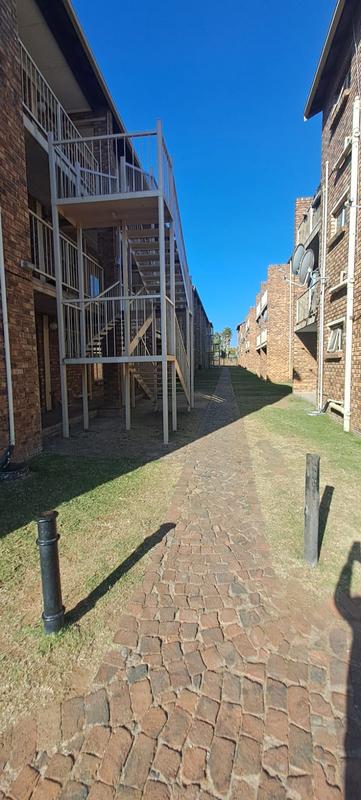 2 Bedroom Property for Sale in Elspark Gauteng