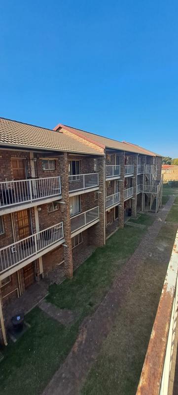 2 Bedroom Property for Sale in Elspark Gauteng