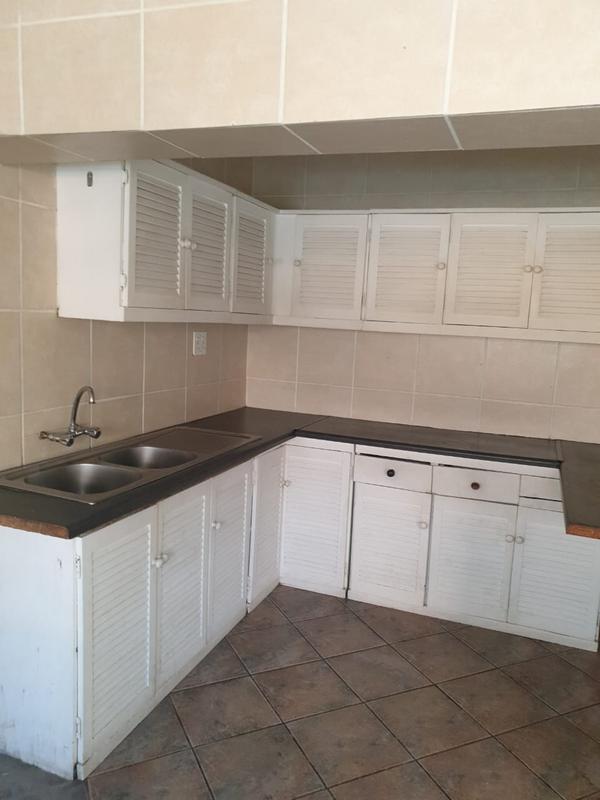 To Let 1 Bedroom Property for Rent in Lambton Gauteng