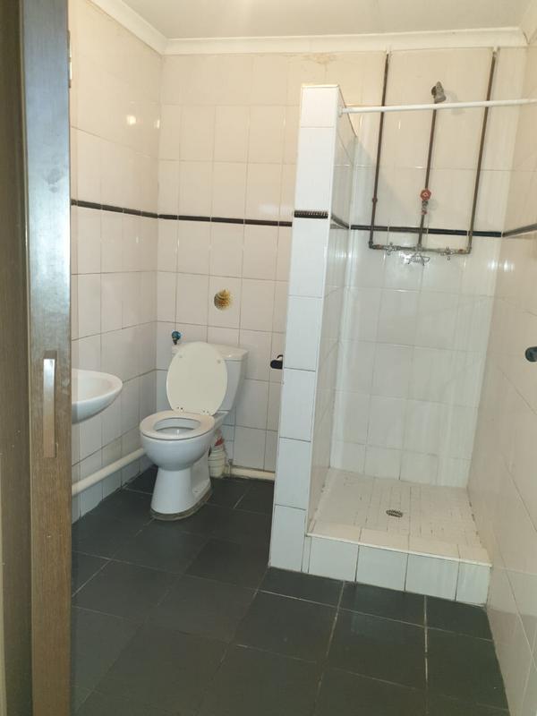 To Let 1 Bedroom Property for Rent in Lambton Gauteng