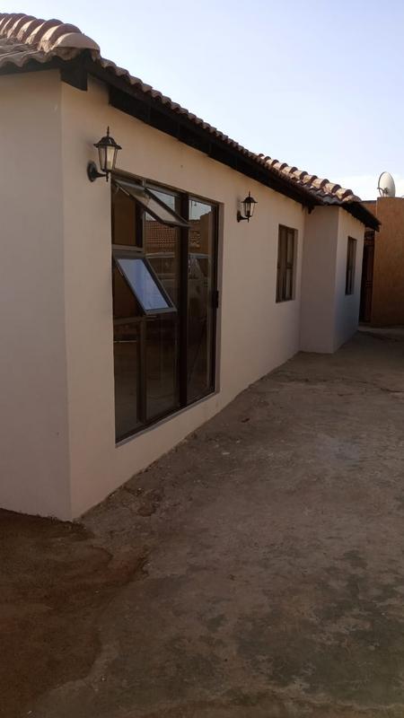 To Let 3 Bedroom Property for Rent in Protea Glen Gauteng