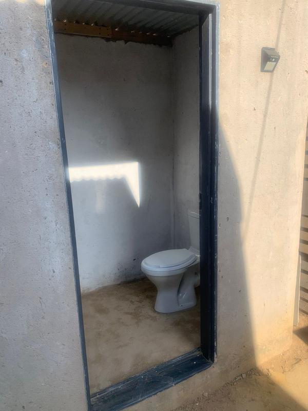 2 Bedroom Property for Sale in Etwatwa Gauteng