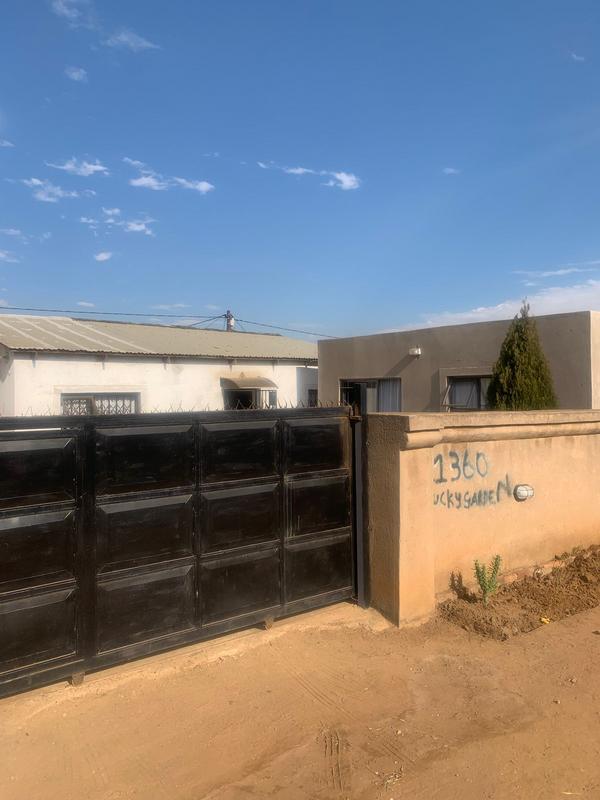 2 Bedroom Property for Sale in Etwatwa Gauteng