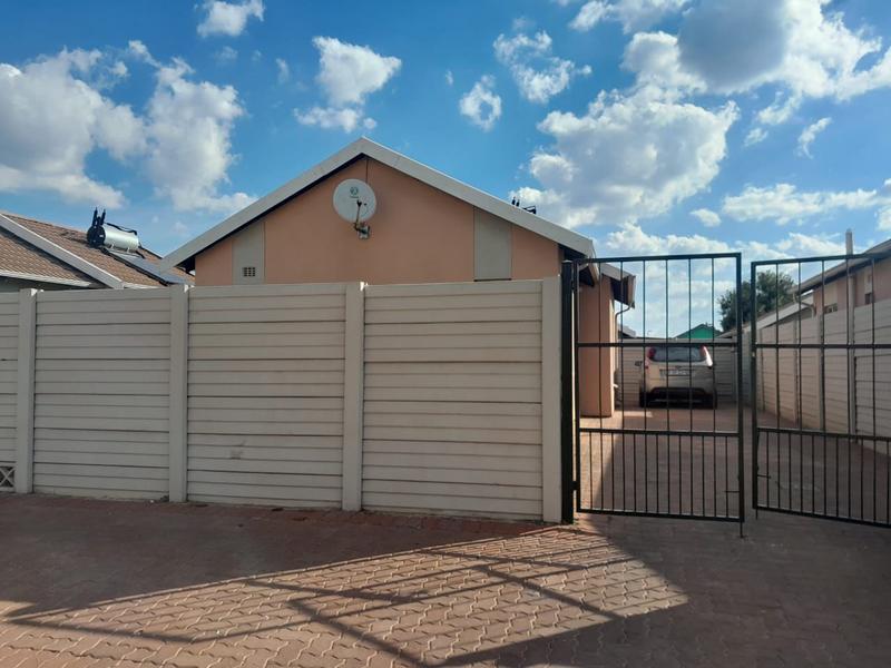 2 Bedroom Property for Sale in Sky City Gauteng