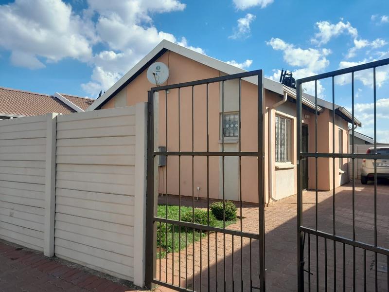 2 Bedroom Property for Sale in Sky City Gauteng