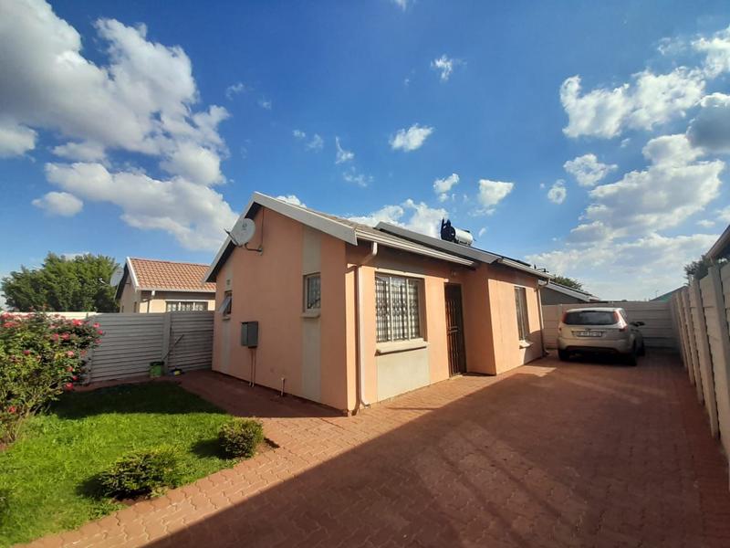 2 Bedroom Property for Sale in Sky City Gauteng