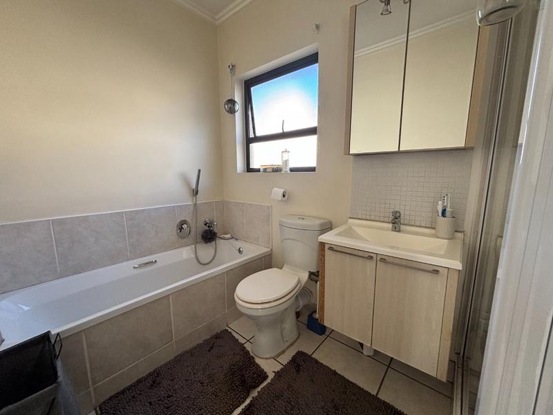 1 Bedroom Property for Sale in Paulshof Gauteng