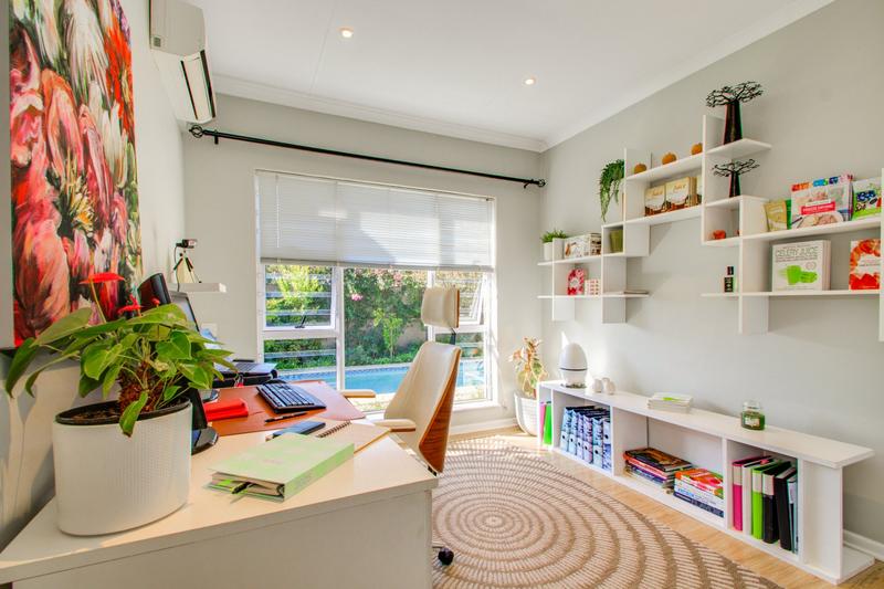 3 Bedroom Property for Sale in Lonehill Gauteng