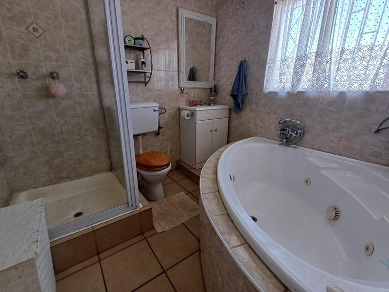 4 Bedroom Property for Sale in Kenmare Gauteng