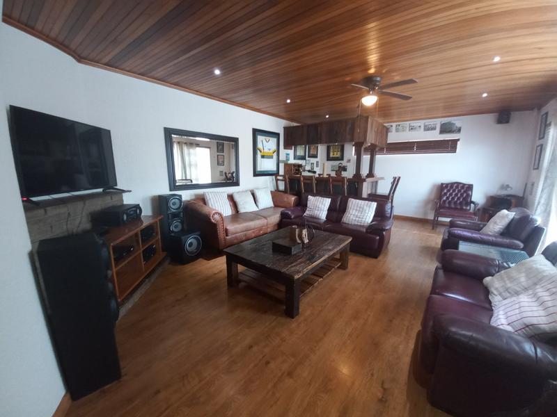 5 Bedroom Property for Sale in Noordheuwel Gauteng