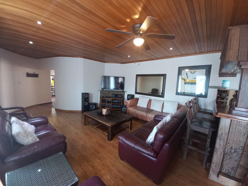 5 Bedroom Property for Sale in Noordheuwel Gauteng