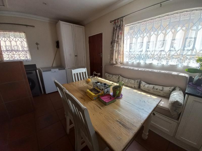 5 Bedroom Property for Sale in Noordheuwel Gauteng