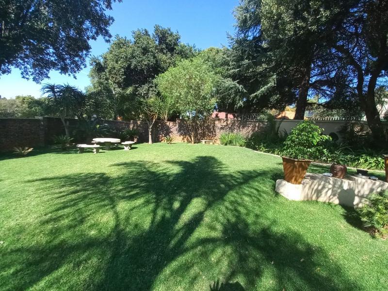 5 Bedroom Property for Sale in Noordheuwel Gauteng