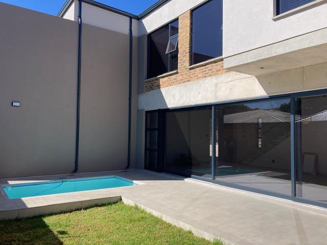 To Let 3 Bedroom Property for Rent in Waterkloof A H Gauteng