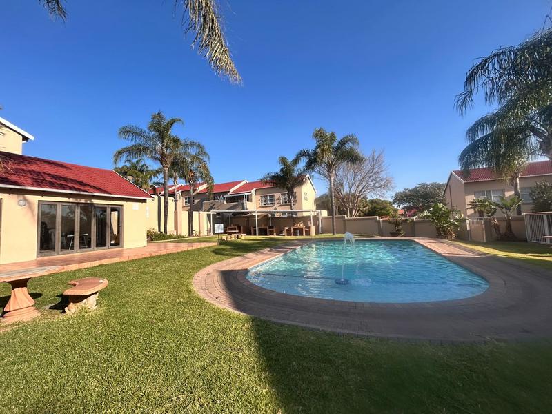 To Let 2 Bedroom Property for Rent in Vorna Valley Gauteng