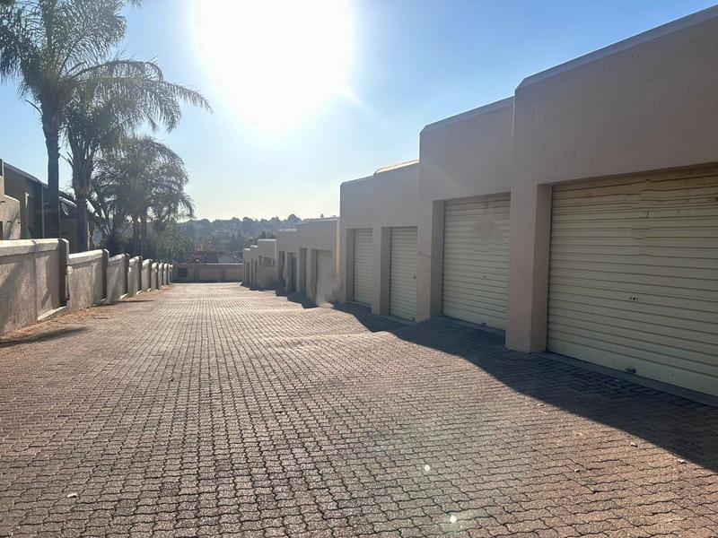 To Let 2 Bedroom Property for Rent in Vorna Valley Gauteng