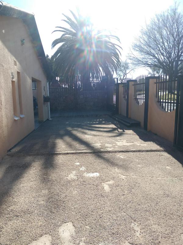 5 Bedroom Property for Sale in Sophiatown Gauteng