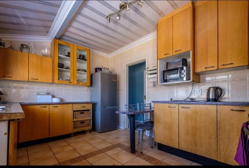 5 Bedroom Property for Sale in Sophiatown Gauteng