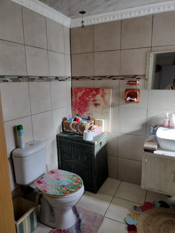 5 Bedroom Property for Sale in Sophiatown Gauteng