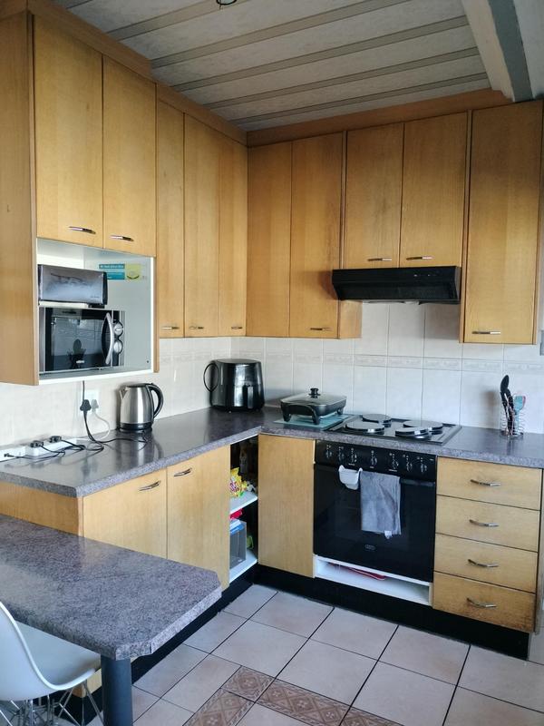 5 Bedroom Property for Sale in Sophiatown Gauteng