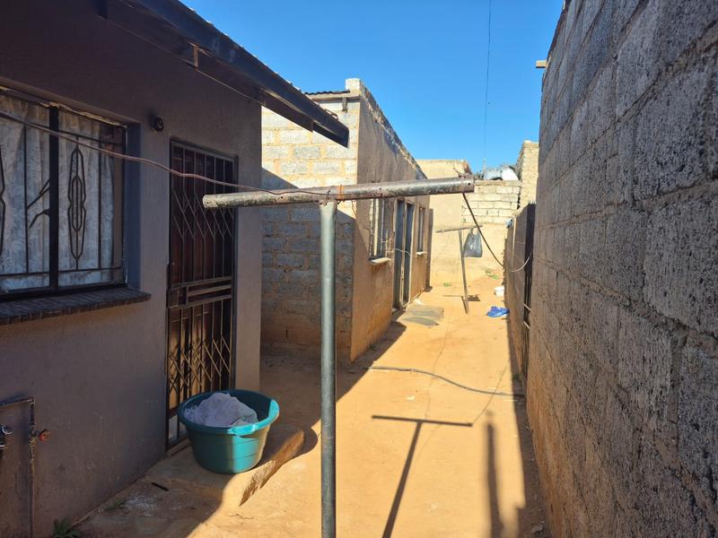 2 Bedroom Property for Sale in Tembisa Gauteng
