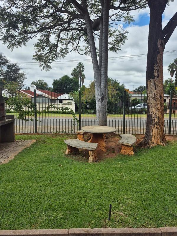 2 Bedroom Property for Sale in Kilner Park Gauteng