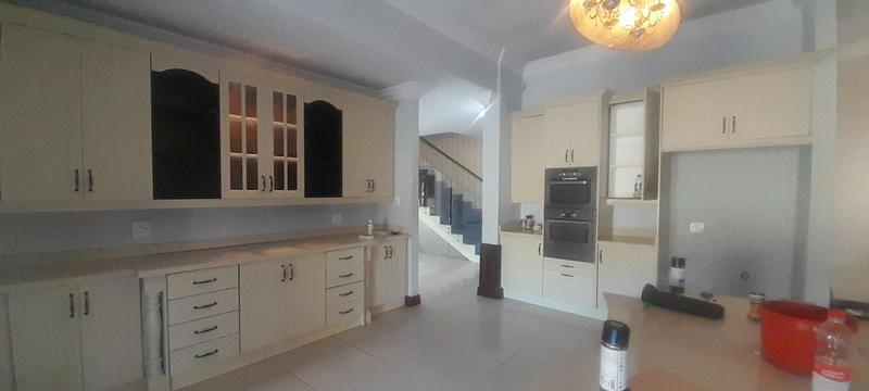 To Let 5 Bedroom Property for Rent in Kosmosdal Gauteng