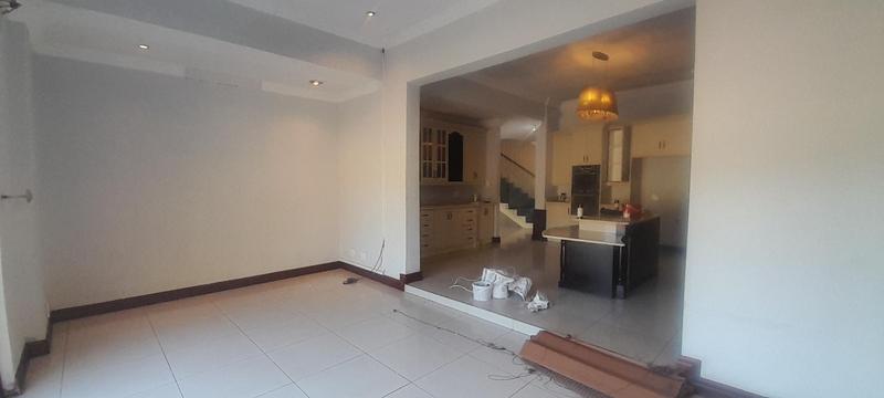 To Let 5 Bedroom Property for Rent in Kosmosdal Gauteng
