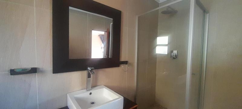 To Let 5 Bedroom Property for Rent in Kosmosdal Gauteng