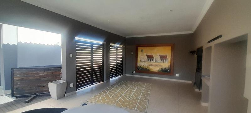 To Let 5 Bedroom Property for Rent in Kosmosdal Gauteng