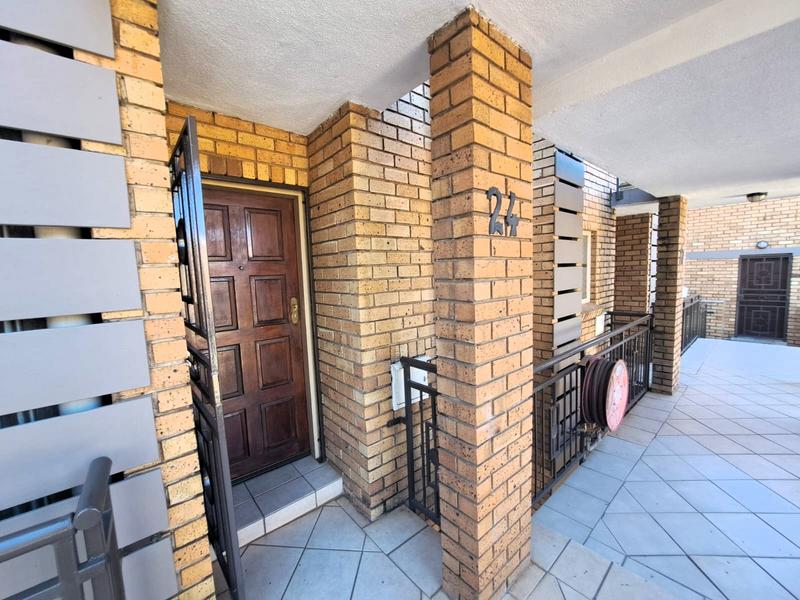 To Let 2 Bedroom Property for Rent in Eco Park Gauteng
