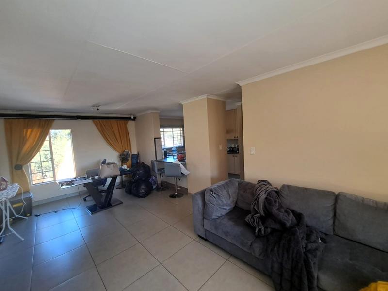 To Let 2 Bedroom Property for Rent in Eco Park Gauteng