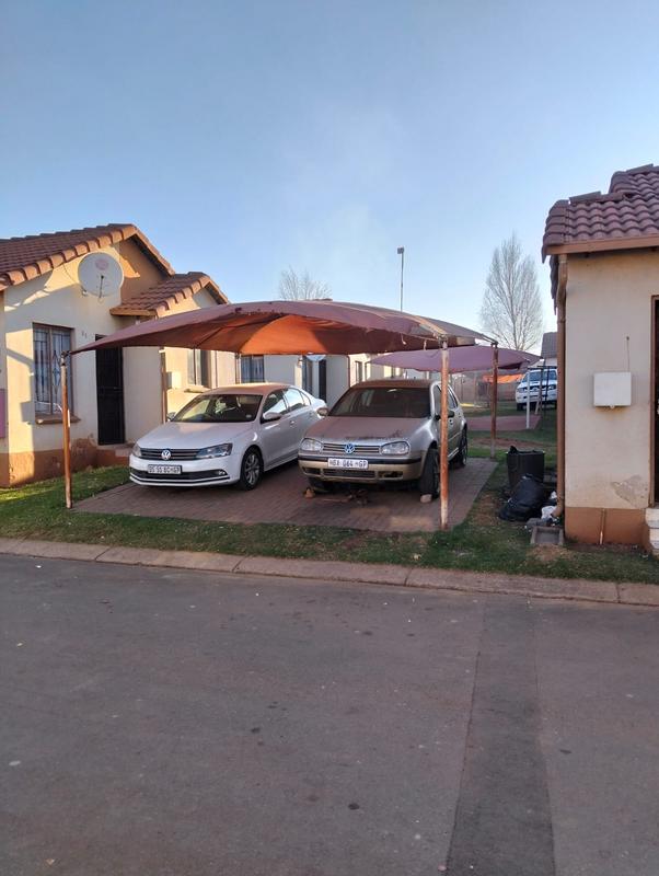 2 Bedroom Property for Sale in Clayville Gauteng