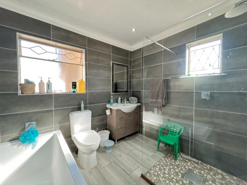 To Let 3 Bedroom Property for Rent in Parkrand Gauteng
