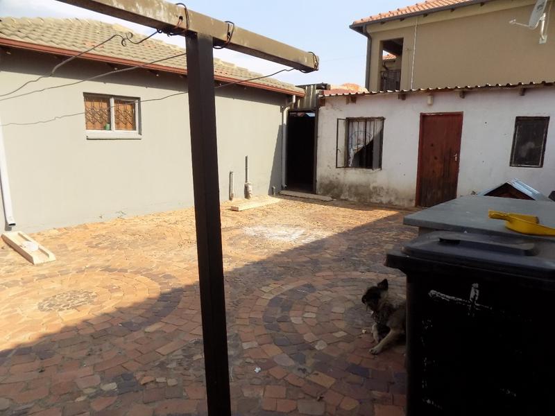 3 Bedroom Property for Sale in Protea Glen Gauteng