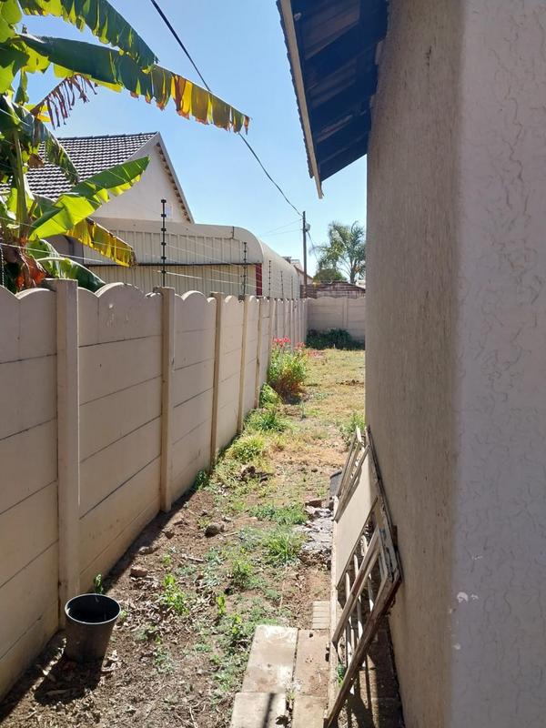 To Let 3 Bedroom Property for Rent in Beyers Park Gauteng