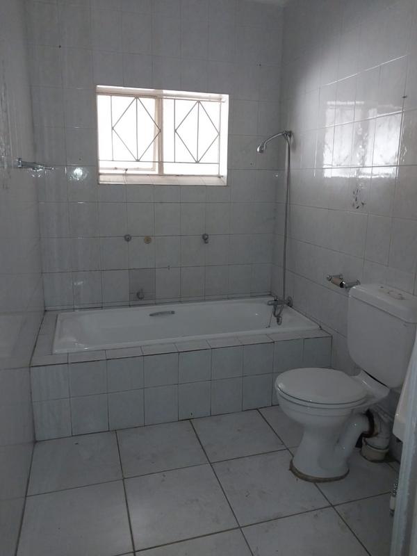 To Let 3 Bedroom Property for Rent in Beyers Park Gauteng