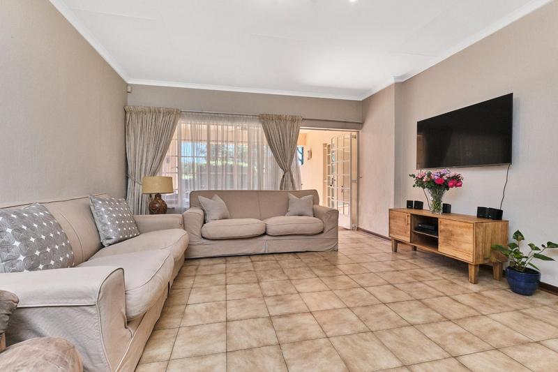 5 Bedroom Property for Sale in Sundowner Gauteng
