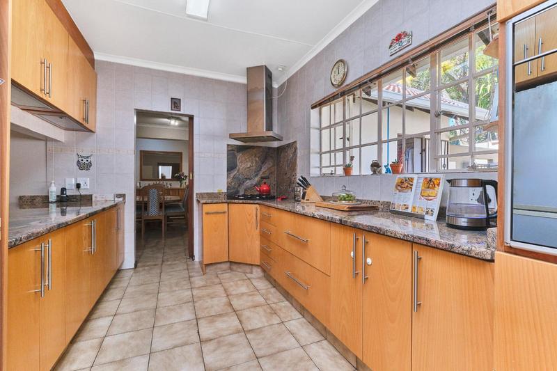 5 Bedroom Property for Sale in Sundowner Gauteng