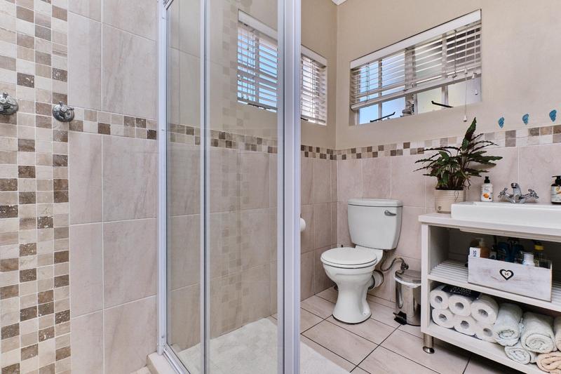 5 Bedroom Property for Sale in Sundowner Gauteng