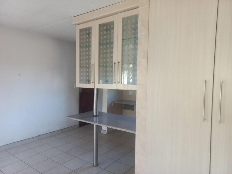 2 Bedroom Property for Sale in Vanderbijlpark SE 3 Gauteng